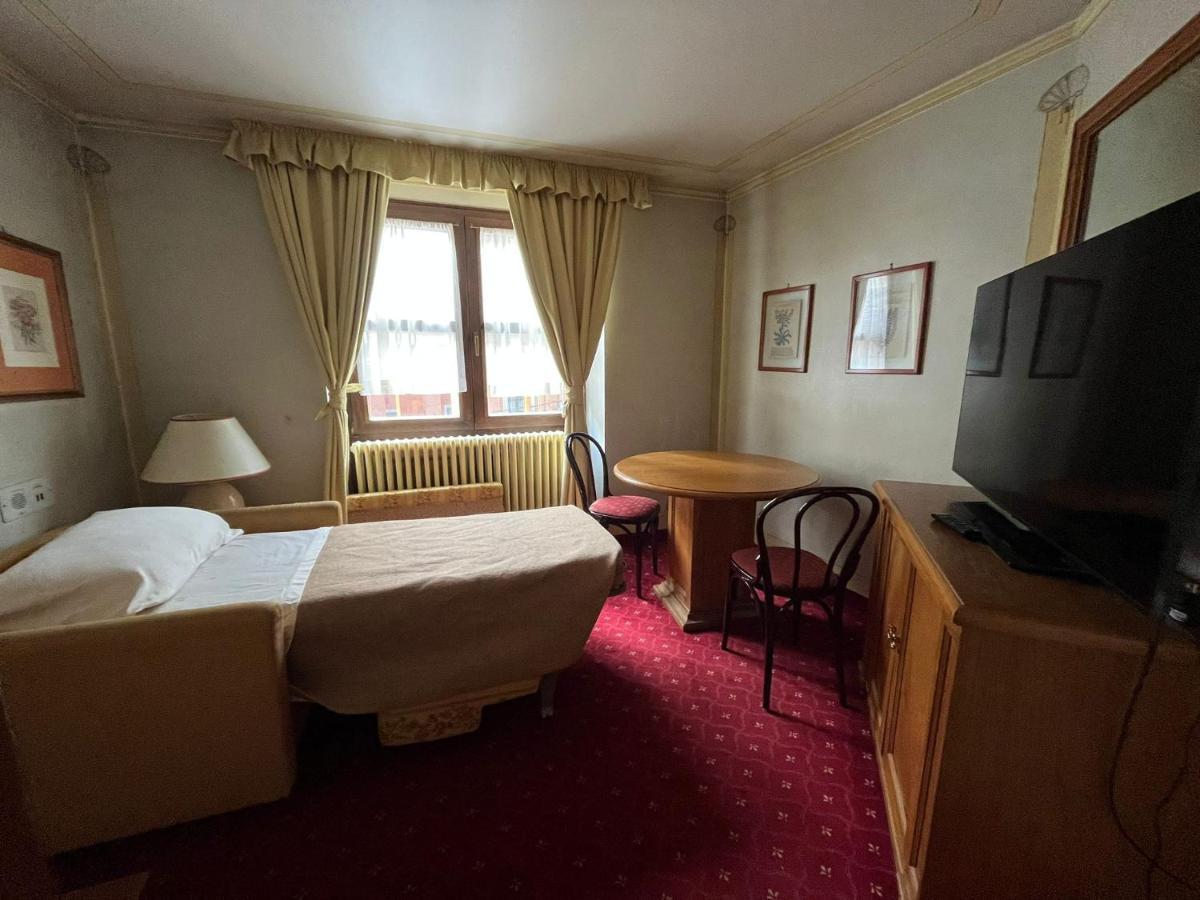 Hotel Posta R.T.A. Madonna Esterno foto