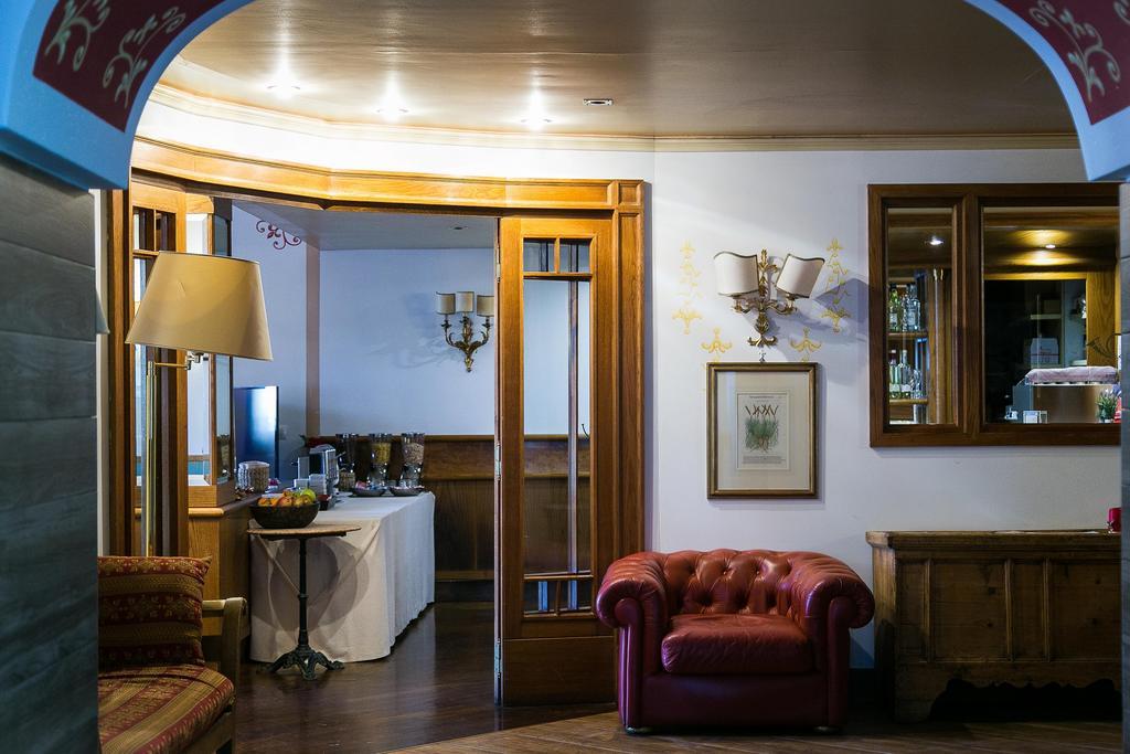 Hotel Posta R.T.A. Madonna Esterno foto