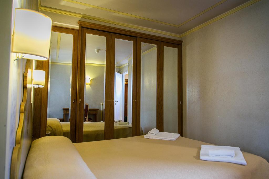 Hotel Posta R.T.A. Madonna Esterno foto