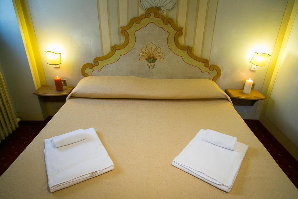 Hotel Posta R.T.A. Madonna Esterno foto